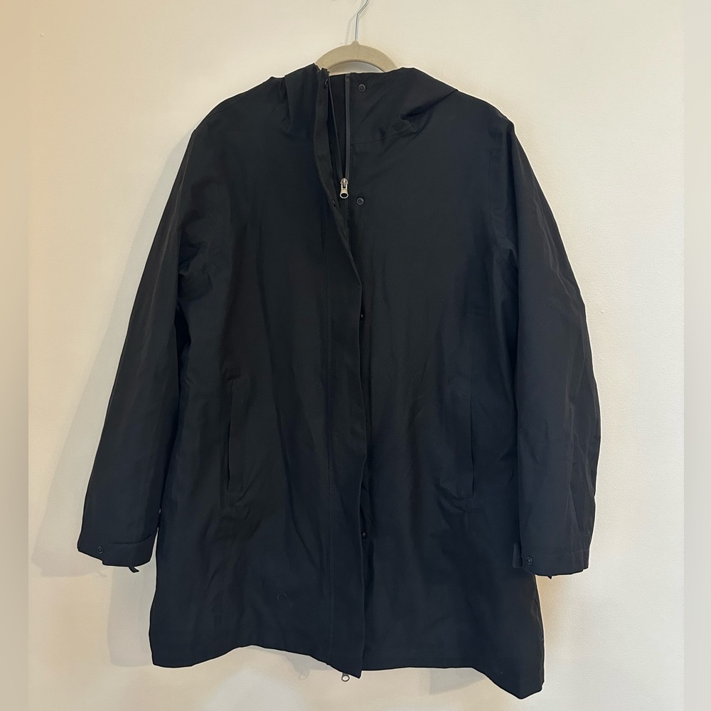 Swiss tech black jacket size large